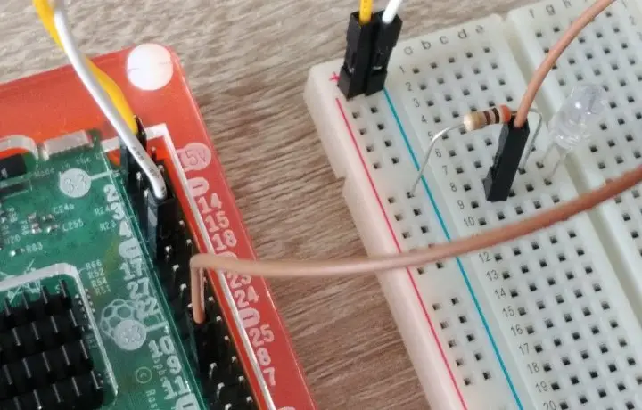 Ljóstvistur tengdur við GPIO pinna
